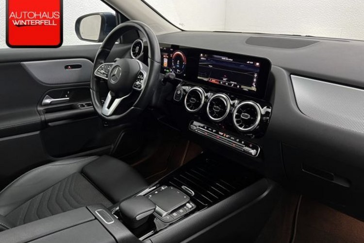 Mercedes-Benz GLA 250 GLA 250 e STYLE PANO+AHK+MULTIBEAM+KAMERA+DISTRO