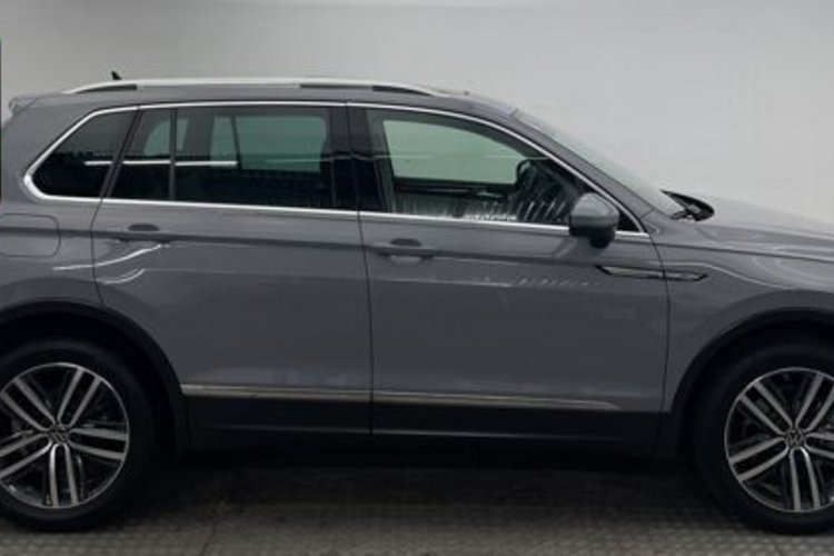 Volkswagen Tiguan Tiguan 2.0 4M Elegance PANO+IQ-LIGHT+AHK+MEMORY+