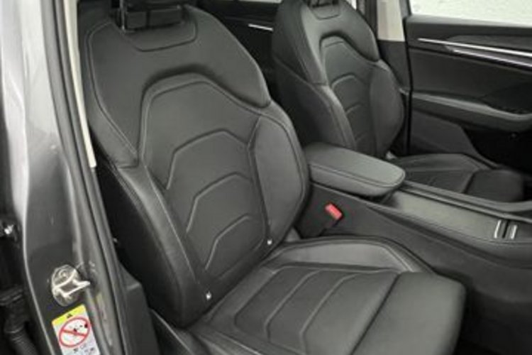 Skoda Kodiaq Kodiaq 2.0 4x4 Selection 7SITZ+PANO+AHK+360+HUD+