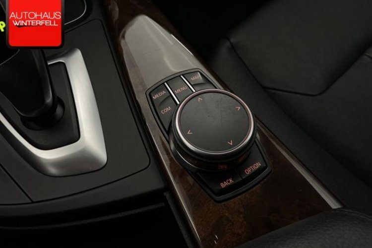 BMW 330 330 d Touring Luxury Line AHK+ADAP-LED+KAMERA+