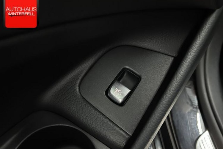 Mercedes-Benz E 300 E 300 d 4M T EXCLUSIVE KAMERA+LED+NAVI+CARPLAY+