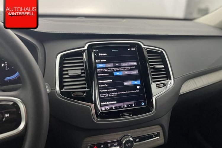 Volvo XC90 XC90 T8 PLUS DARK RECH AWD 7SITZ+PANO+AHK+STANDH