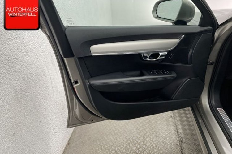 Volvo V90 V90 D4 PRO PANO+AHK+360+HUD+H&amp;K+STANDHEIZUNG+LED