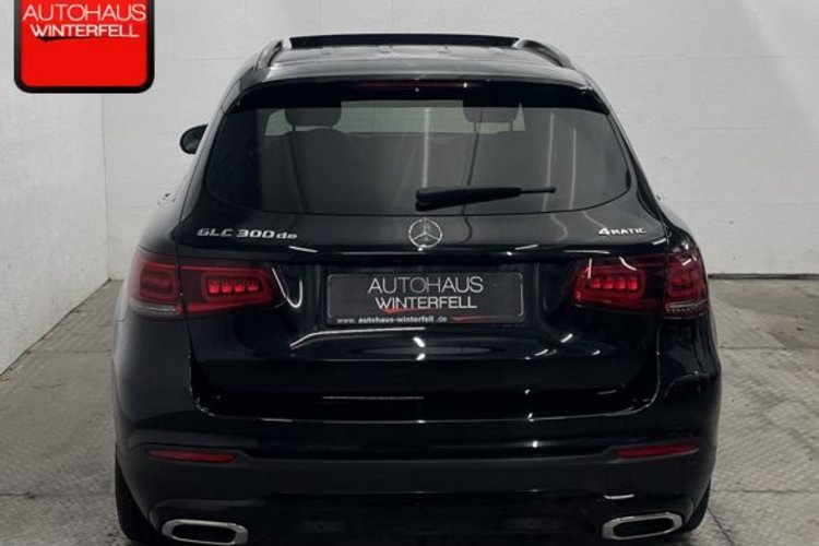 Mercedes-Benz GLC 300 GLC 300 de 4M NIGHT AMG 20Z PANO+AHK+AIR-BODY+