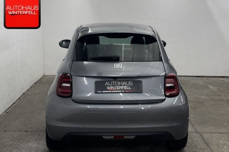 Fiat 500e 500e 42KWH STYLE+KOMFORT+KAMERA+SITZHEIZUNG+