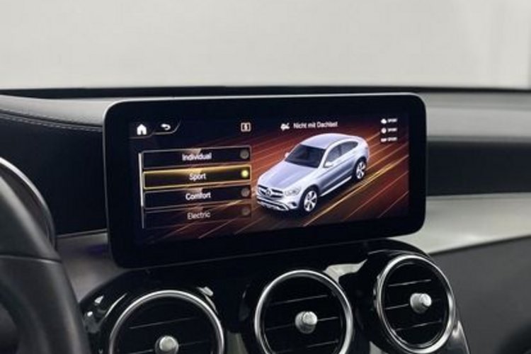 Mercedes-Benz GLC 300 GLC 300 de Coupe 4M AMG GSD+MEMO+DIGITAL+KEYLESS