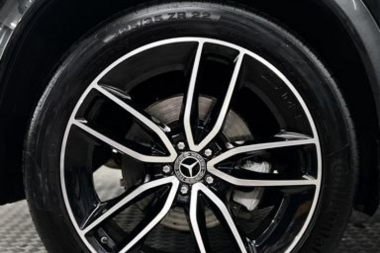 Mercedes-Benz GLE 400 GLE 400 d 4M AMG PANO+AHK+360+AIRMATIC+MEMO+BURM