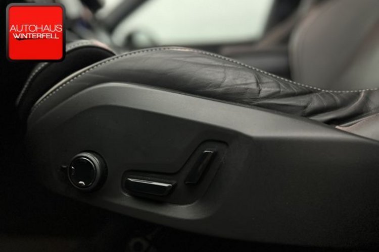 Volvo XC60 XC60 B5 AWD PLUS DARK PANO+GOOGLE+MEMO+KRISTALL+