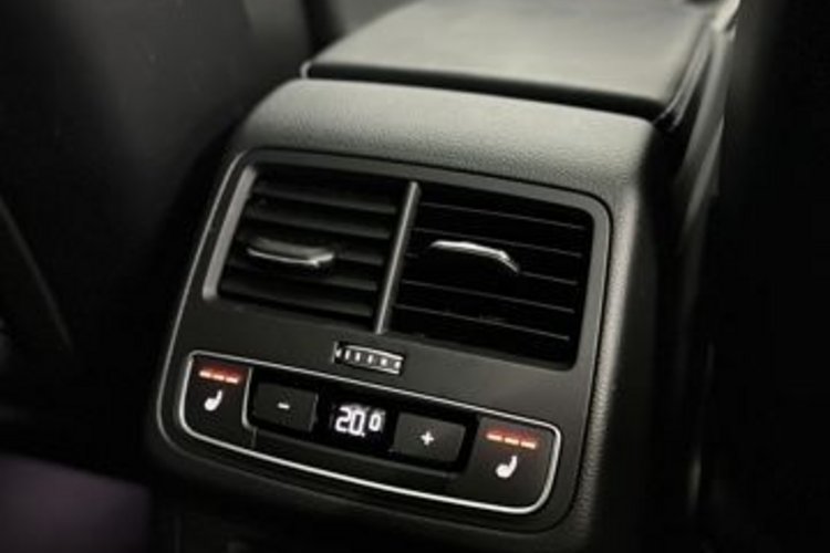 Audi A4 A4 Avant 50 TDI qu S line CARBON PANO+MEMO+360+
