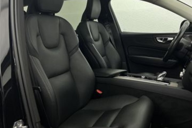 Volvo XC60 XC60 T6 AWD Rech. Inscription PANO+22Z+AHK+STAND