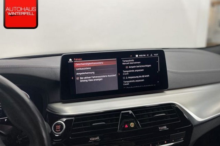 BMW 530 530d xDrive Touring Luxury Line PANO+AHK+360+HUD