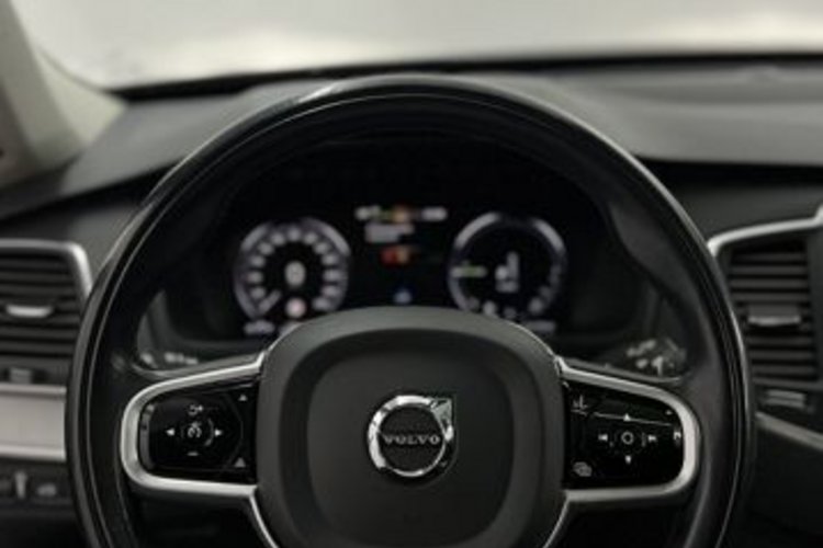 Volvo XC90 XC90 T8 RECH AWD INSCRIPTION 7SITZ+PANO+AHK+22Z+