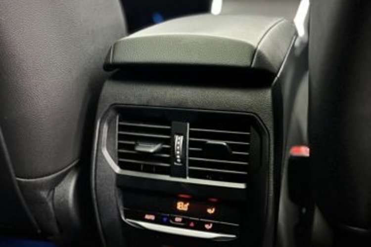 BMW 330 330e Touring xDrive M SPORT PANO+HUD+HIFI+ACC+