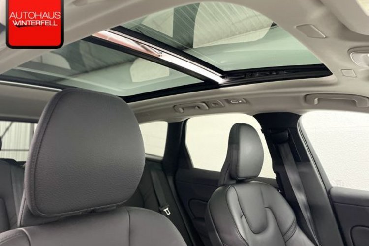 Volvo XC60 XC60 T8 ULTIMATE BRIGHT RECH AWD PANO+AHK+STANDH