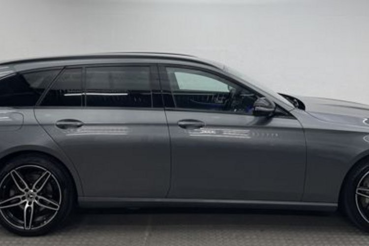 Mercedes-Benz E 400 E 400 d T 4M AVANTGARDE NIGHT AMG 19Z+LUFT+MEMO+