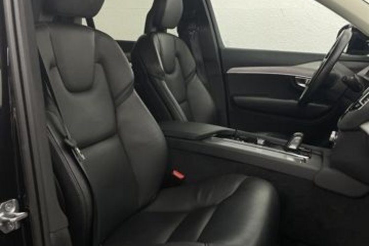 Volvo XC90 XC90 T8 AWD Recharge RDesign 7SITZ+AHK+KEYLESS+