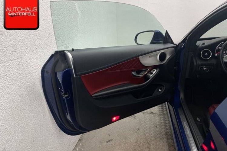 Mercedes-Benz C 300 C 300 Coupe 4M DESIGNO AMG-LENKRAD+PANO+AHK+