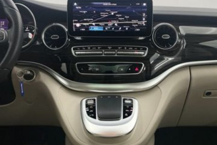 Mercedes-Benz V 300 V 300 d 4M LANG AMG NIGHT 7SITZ+PANO+AHK+STANDH+