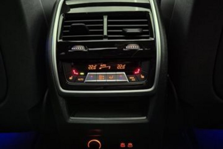 BMW X7 X7 xDrive 40 d M SPORT 7SITZ+SKY+AHK+HUD+LASER+