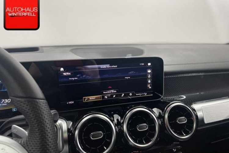 Mercedes-Benz GLB 35 AMG GLB 35 AMG CARBON 4M 7SITZ+PANO+360+HUD+MEMO+
