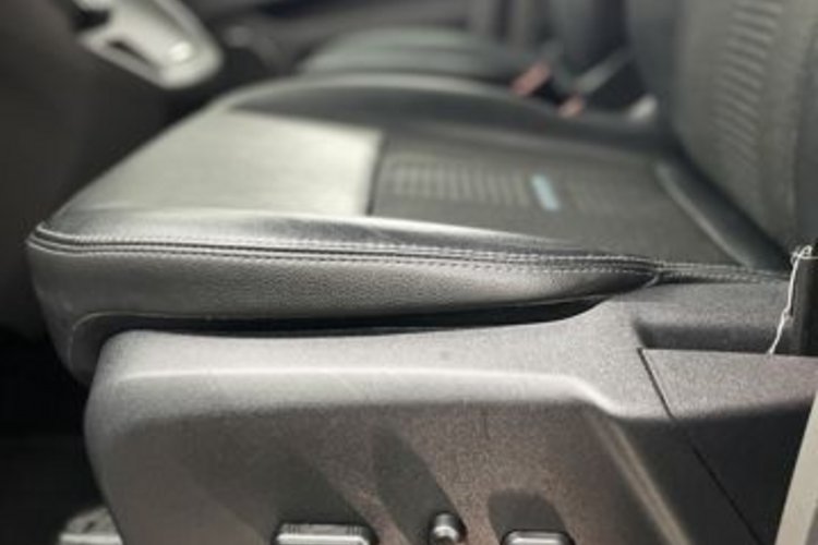 Ford Tourneo Custom Tourneo Custom 320 L2H1 Active 8SITZ+AHK+STANDHE