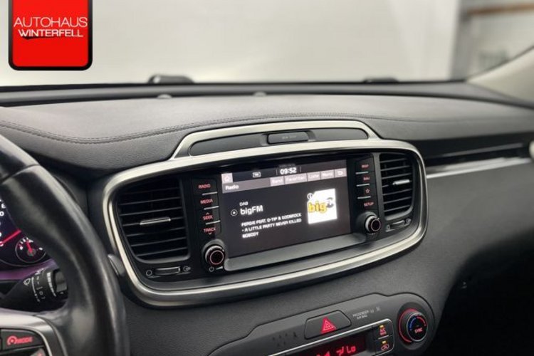Kia Sorento Sorento 2.2 CRDI 7SITZER+AHK+KAMERA+CARPLAY+DAB+