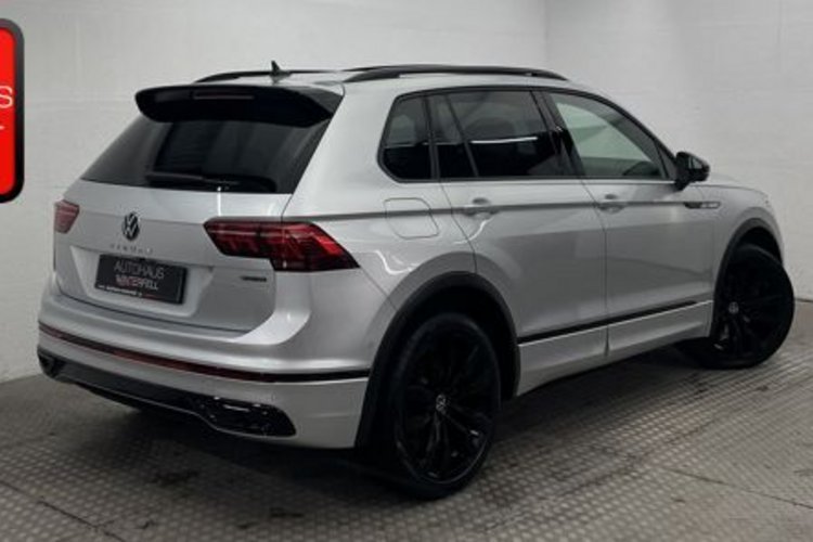 Volkswagen Tiguan Tiguan 2.0 TDI 4M R-LINE BLACK PANO+AHK+STANDH+