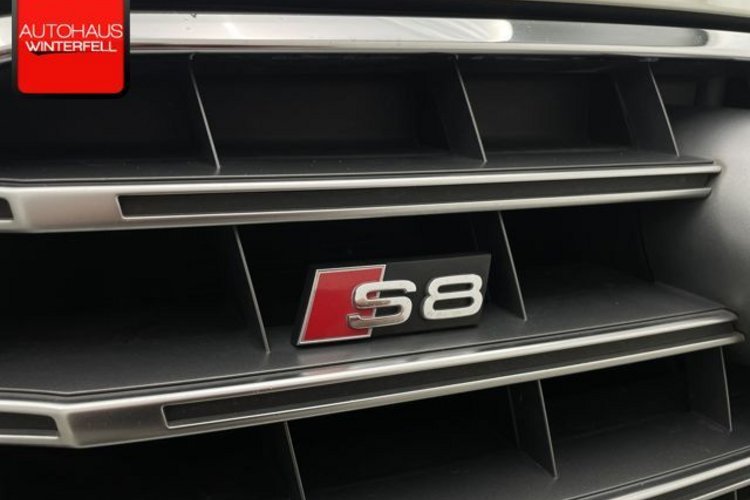 Audi S8 S8 4.0 TFSI Qu CARBON ESD+AHK+HUD+BOSE+MATRIX+