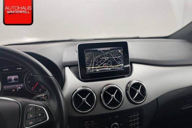 Mercedes-Benz B 180 B 180 d 7G-DCT URBAN AHK+NAVI+KLIMA+SITZHEIZUNG+