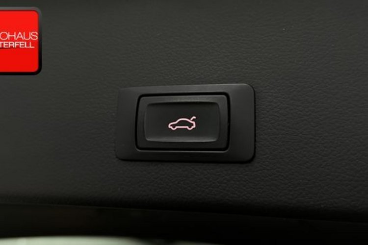 Audi A6 A6 Avant 3.0 TDI Qu 20Z S-LINE PANO+AHK+AIR+LED+