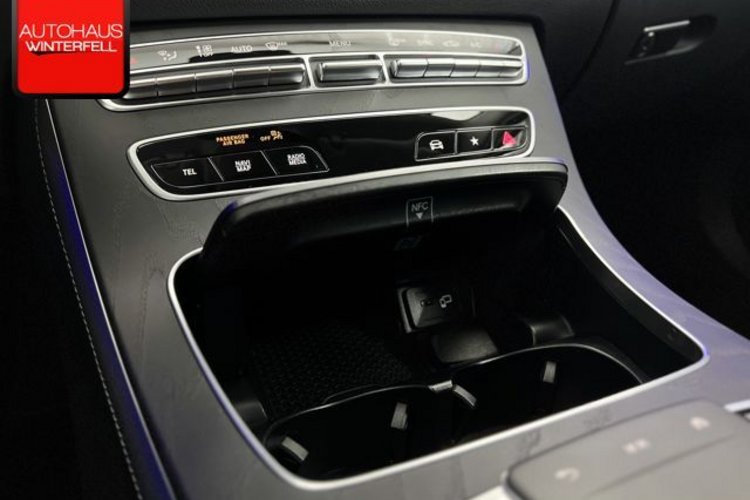 Mercedes-Benz E 300 E 300 d 4M T EXCLUSIVE KAMERA+LED+NAVI+CARPLAY+
