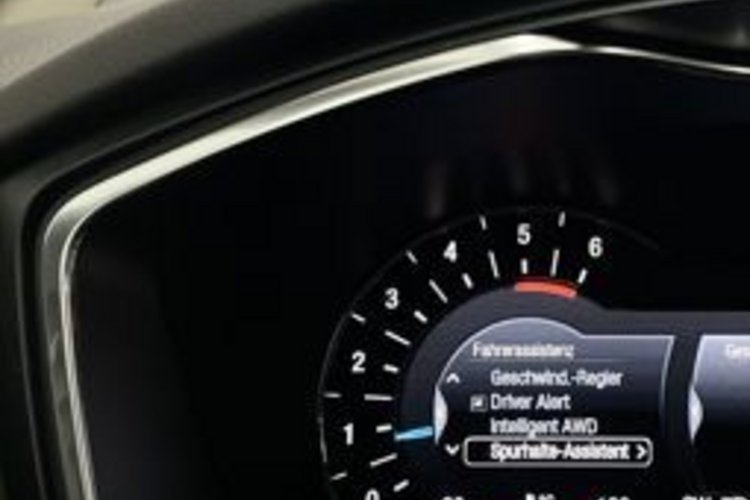 Ford Mondeo Mondeo Turnier 2.0 Titanium AWD PANO+KAMERA+LED+