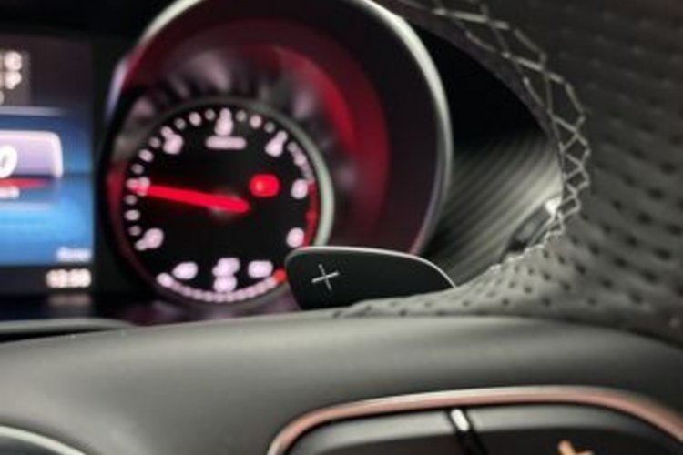 Mercedes-Benz V 300 V 300 d 4M LANG AMG NIGHT STANDHZG+LED+BURMESTER