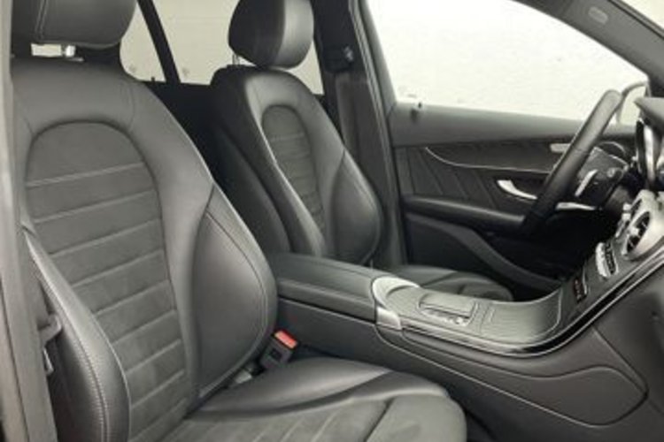 Mercedes-Benz GLC 300 GLC 300 e 4M AMG LINE KAMERA+19Z+CARPLAY+LED+