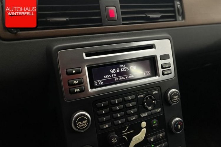 Volvo V70 V70 3.2 GEARTRONIC SUMMUM SITZKLIMA+MEMORY+XENON