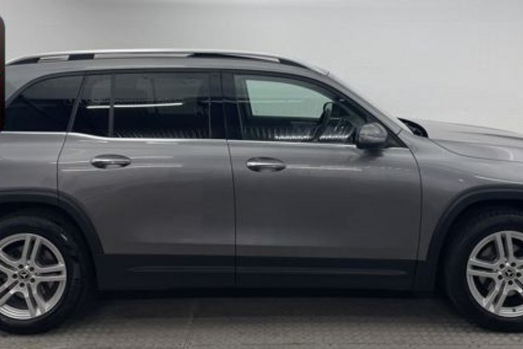 Mercedes-Benz GLB 200 GLB 200 7SITZ+PANO+AHK+MEMO+KAMERA+DISTRONIC+