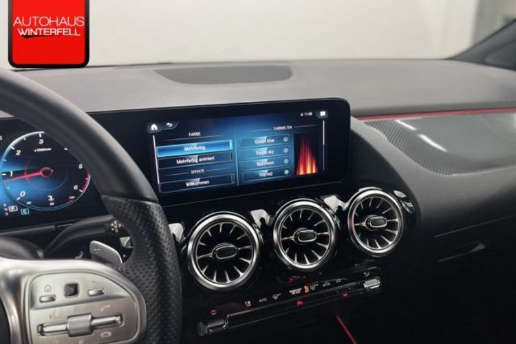 Mercedes-Benz GLA 220 GLA 220 d AMG NIGHT CARBON 20Z+KAMERA+KEYLESS+