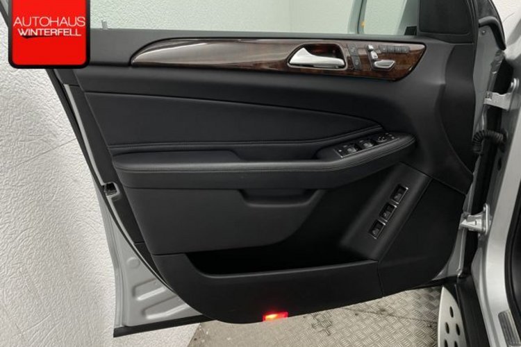 Mercedes-Benz GLS 400 GLS 400 4M AMG 7SITZ+PANO+AHK+LUFT+LED+360+MEMO+