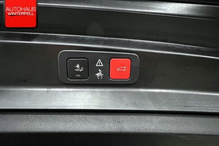 Peugeot 5008 5008 Hybrid 136 e-DSC GT BLACK TONE 7SITZ+PANO+