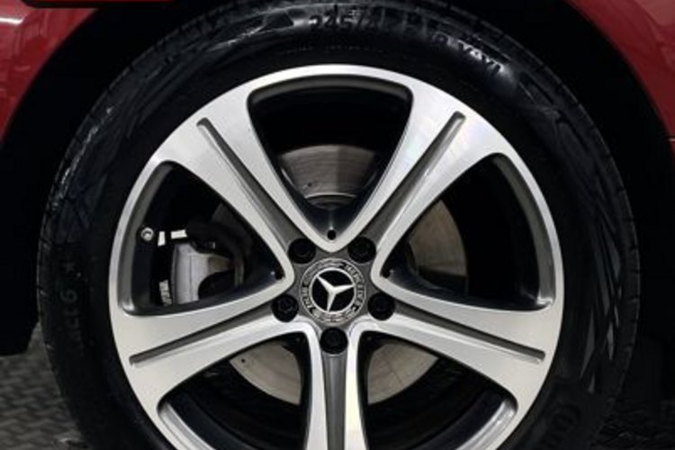 Mercedes-Benz E 350 E 350 Coupe DESIGNO AMG-LENKRAD+MEMO+HUD+KEYLESS