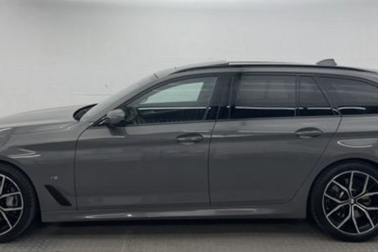 BMW 540 540 d xDrive Touring M SPORT PANO+HUD+MEMO+H/K+