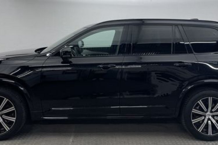 Volvo XC90 XC90 B5 D AWD Plus Dark 7SITZ+PANO+AHK+360+H&amp;K+