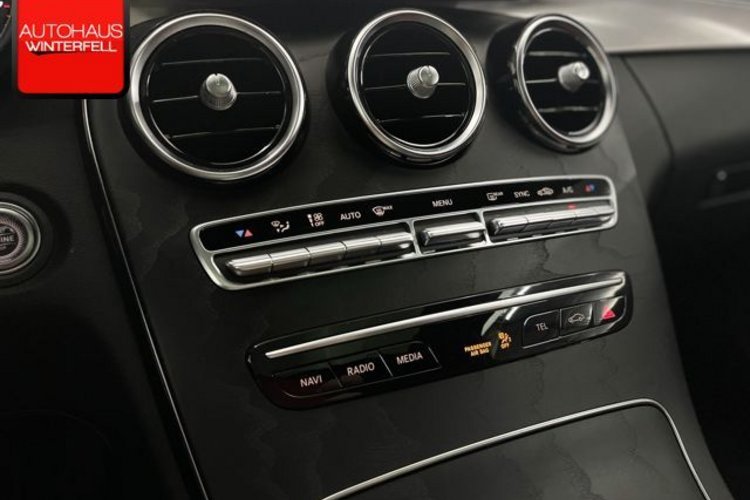 Mercedes-Benz C 300 C 300 Coupe 4M DESIGNO AMG-LENKRAD+PANO+AHK+