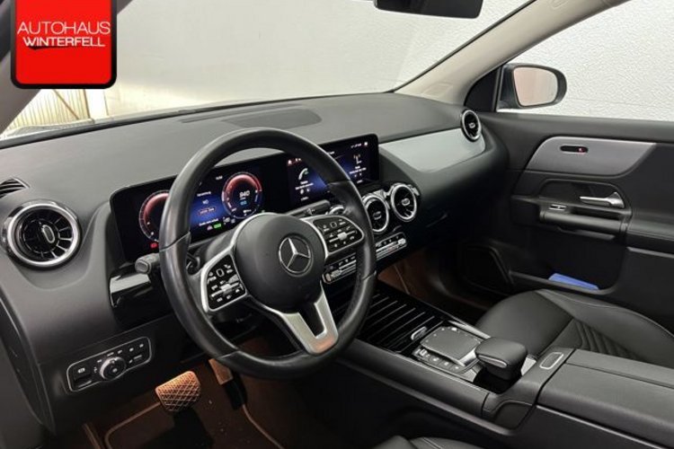 Mercedes-Benz GLA 250 GLA 250 e STYLE PANO+AHK+MULTIBEAM+KAMERA+DISTRO