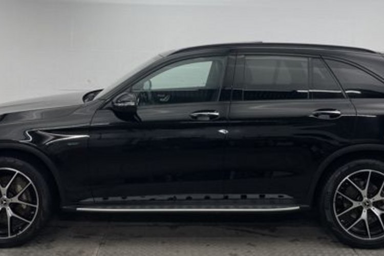 Mercedes-Benz GLC 300 GLC 300 de 4M NIGHT AMG 20Z PANO+AHK+AIR-BODY+