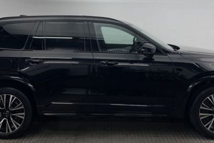 Volvo XC90 XC90 T8 PLUS DARK RECH AWD 7SITZ+PANO+STANDHZG+