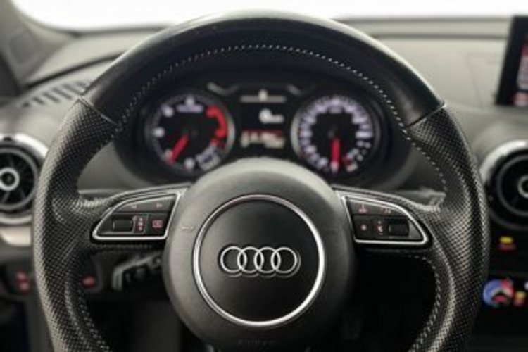 Audi A3 A3 Sportback 1.6 TDI S line ROTOR+KEYLESS+ACC+