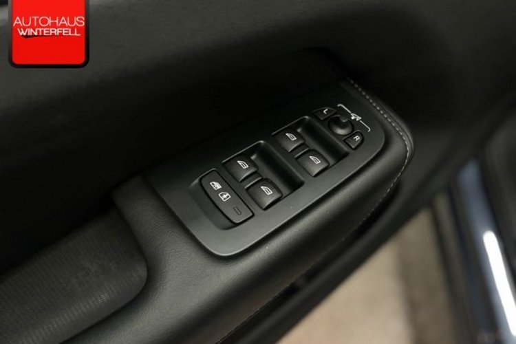 Volvo XC60 XC60 B5 D AWD Ultimate Dark POLESTAR PANO+LUFT+