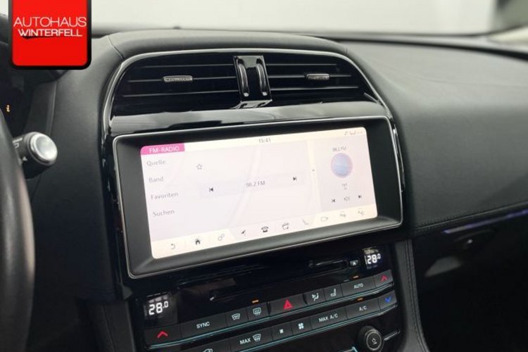 Jaguar F-Pace F-Pace 30d PORTFOLIO AWD PANO+LED+MEMO+INCONTROL