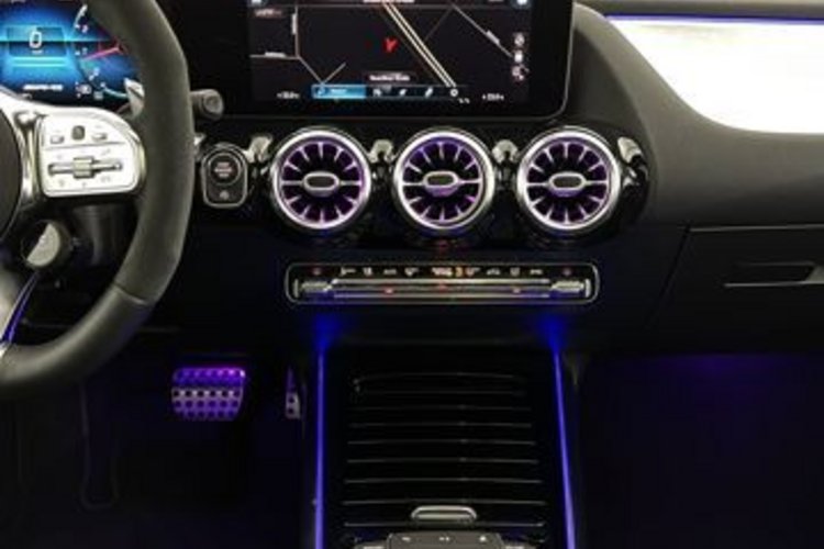 Mercedes-Benz GLA 45 AMG GLA 45 S AMG 4M+ NIGHT MAGNO PANO+MEMORY+360+LED